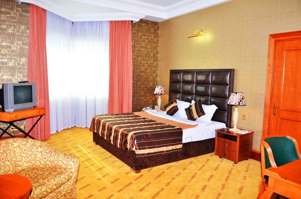 Grand Hotel Europe Baku Zewnętrze zdjęcie