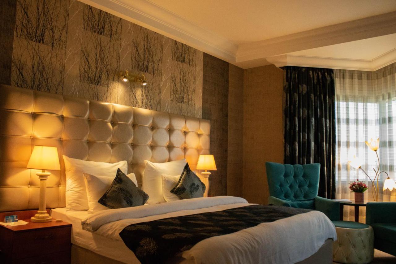 Grand Hotel Europe Baku Zewnętrze zdjęcie
