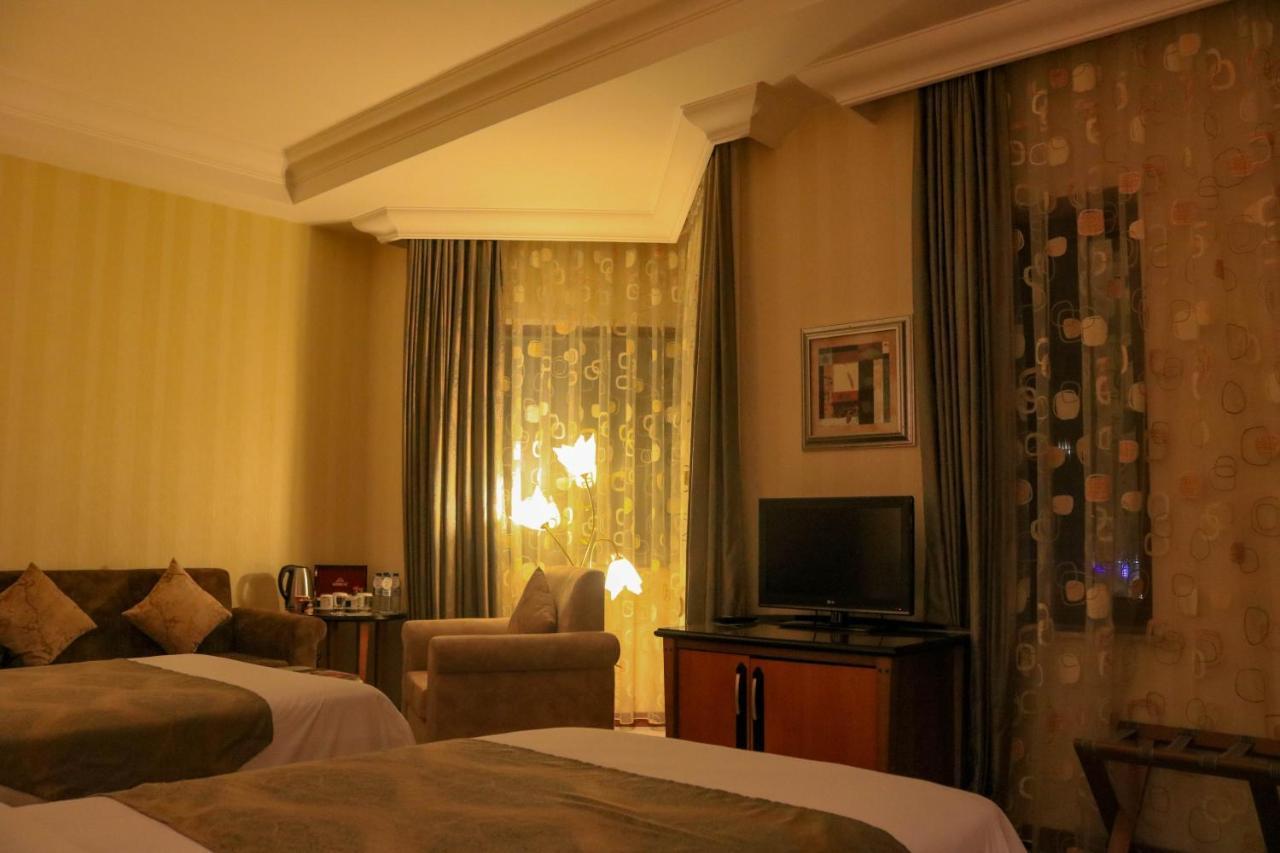 Grand Hotel Europe Baku Zewnętrze zdjęcie