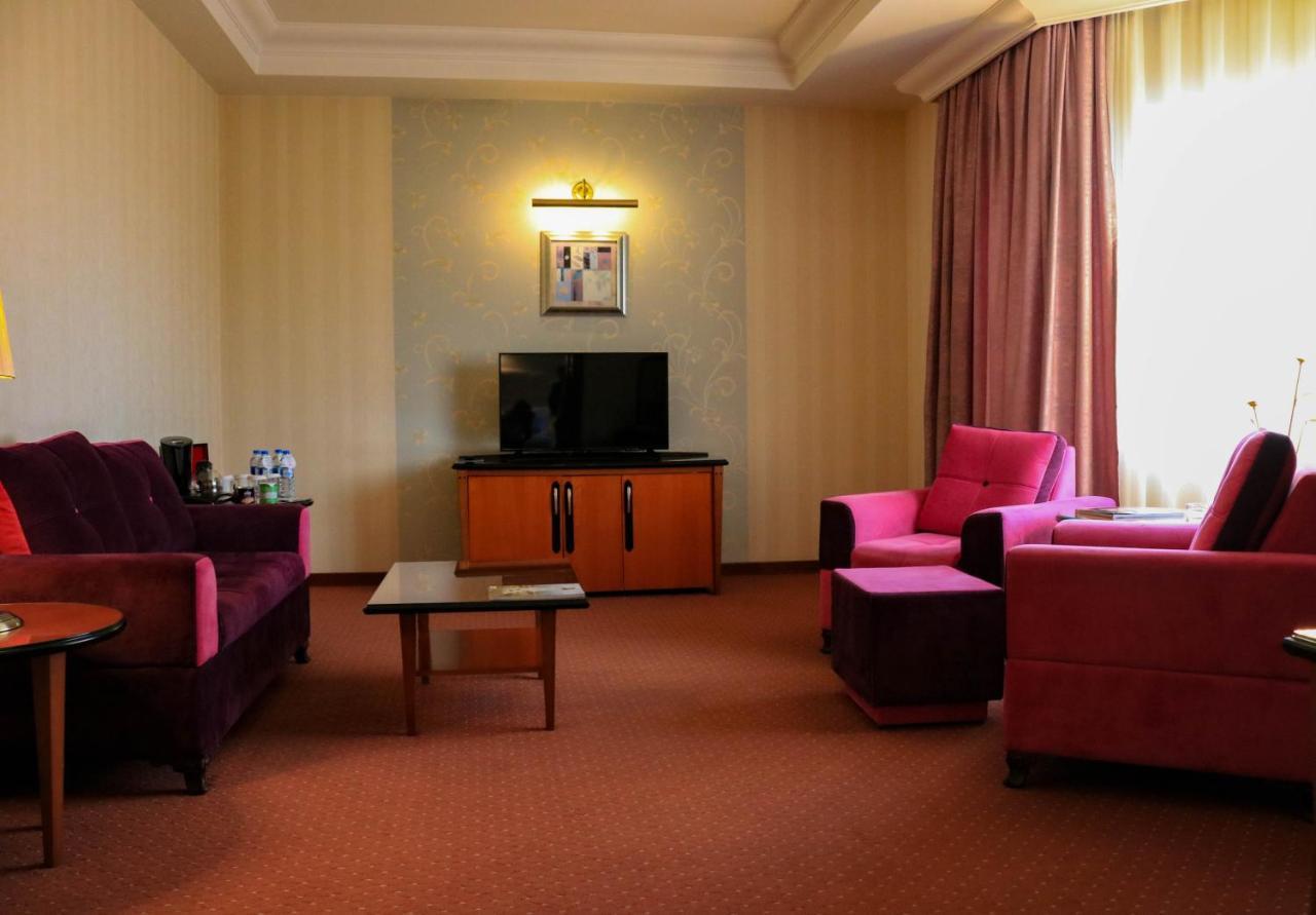 Grand Hotel Europe Baku Zewnętrze zdjęcie